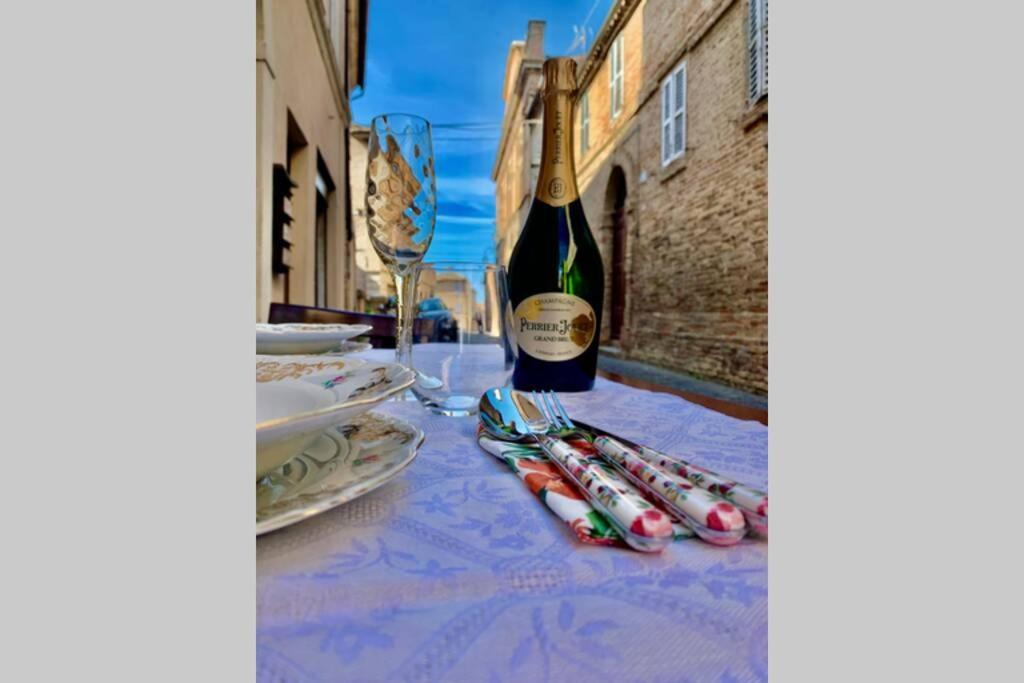 LA GROTTA - CASA CON GROTTA sotterranea Appartamento Monterubbiano Esterno foto
